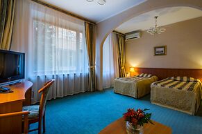 Arbat Hotel