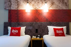 ibis Luoyang Train Station