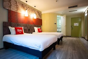 ibis Luoyang Train Station