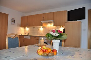 Appartements & Ferienwohnungen Pfausler