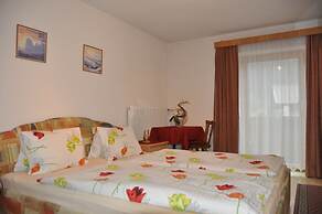 Appartements & Ferienwohnungen Pfausler