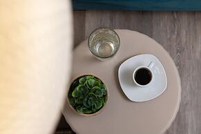 Enattica Syntagma Living