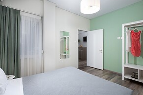 Enattica Syntagma Living