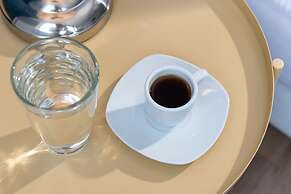 Enattica Syntagma Living