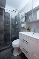 Enattica Syntagma Living