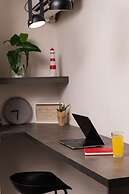 Enattica Syntagma Living