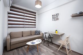 Enattica Syntagma Living