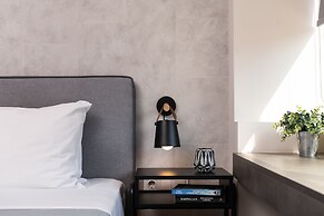 Enattica Syntagma Living