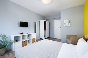 Enattica Syntagma Living