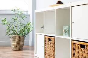 Enattica Syntagma Living