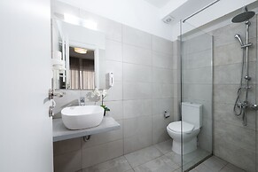 Enattica Syntagma Living