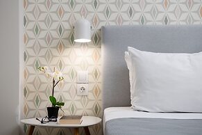 Enattica Syntagma Living