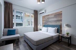 Enattica Syntagma Living