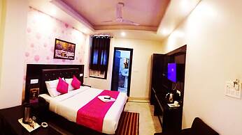 Hotel Noida International