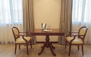 Sarova Woodlands Hotel