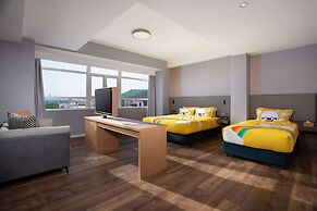 Ramada Encore by Wyndham Qingdao Shinan