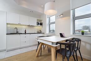 Riverside Aparthotel