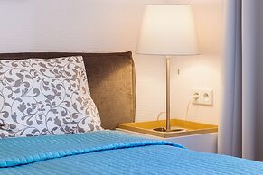 Riverside Aparthotel