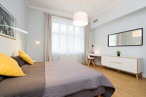 Riverside Aparthotel