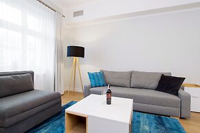 Riverside Aparthotel