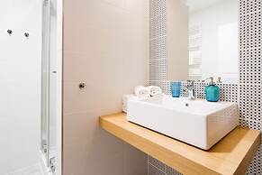 Riverside Aparthotel