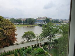 Riverside Aparthotel