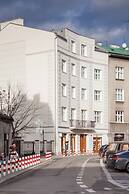 Riverside Aparthotel