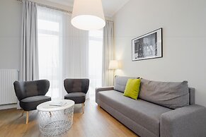 Riverside Aparthotel