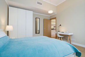 Riverside Aparthotel