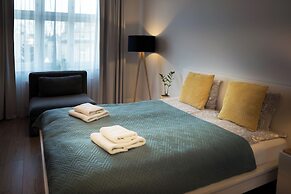 Riverside Aparthotel