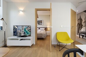 Riverside Aparthotel