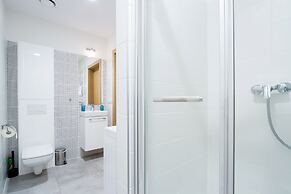 Riverside Aparthotel