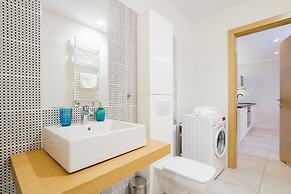 Riverside Aparthotel