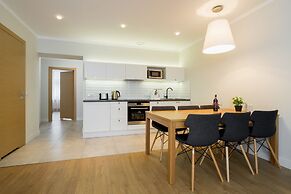 Riverside Aparthotel