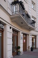 Riverside Aparthotel