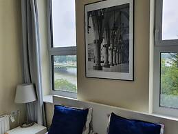 Riverside Aparthotel