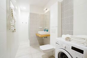 Riverside Aparthotel