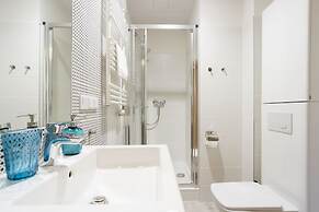 Riverside Aparthotel