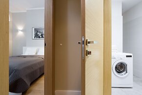 Riverside Aparthotel