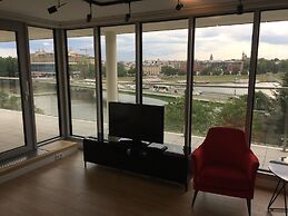 Riverside Aparthotel