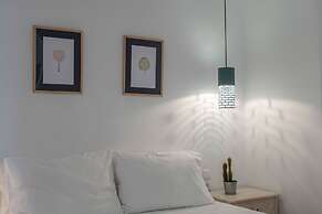 Meli Apartments & Villas