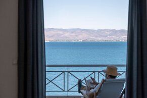 Meli Apartments & Villas