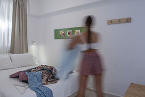 Meli Apartments & Villas