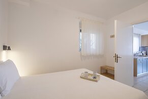 Meli Apartments & Villas