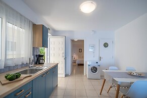 Meli Apartments & Villas