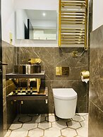 Seven Hotel