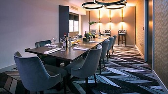 Seven Hotel