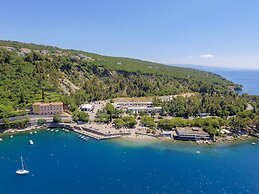 Preelook Apartments and Rooms