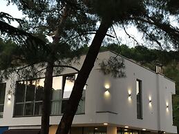 Preelook Apartments and Rooms