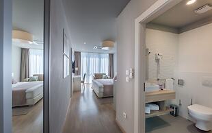 Preelook Apartments and Rooms